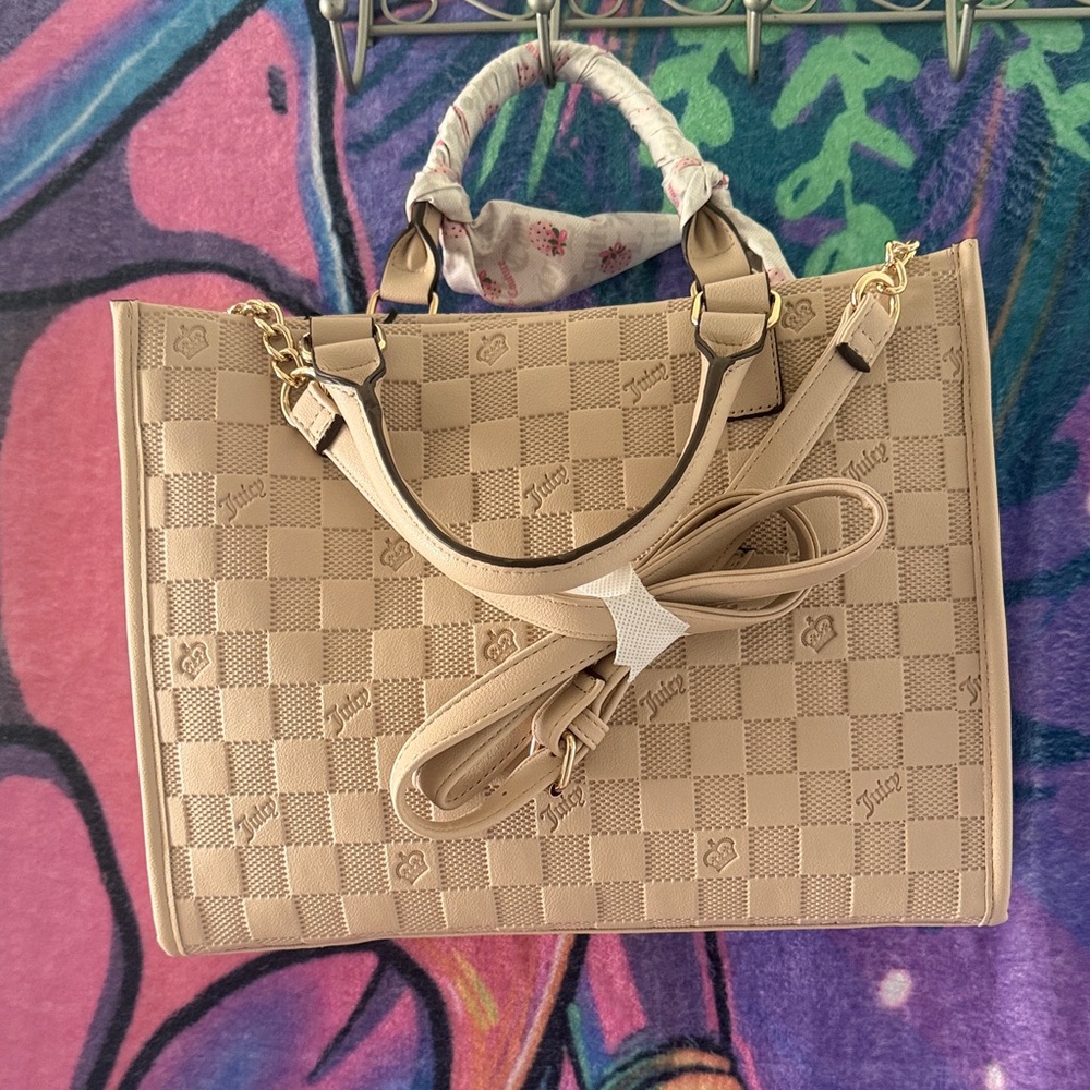 Juicy Couture Beige Checkered Tote with Scarf - Picture 2 of 6